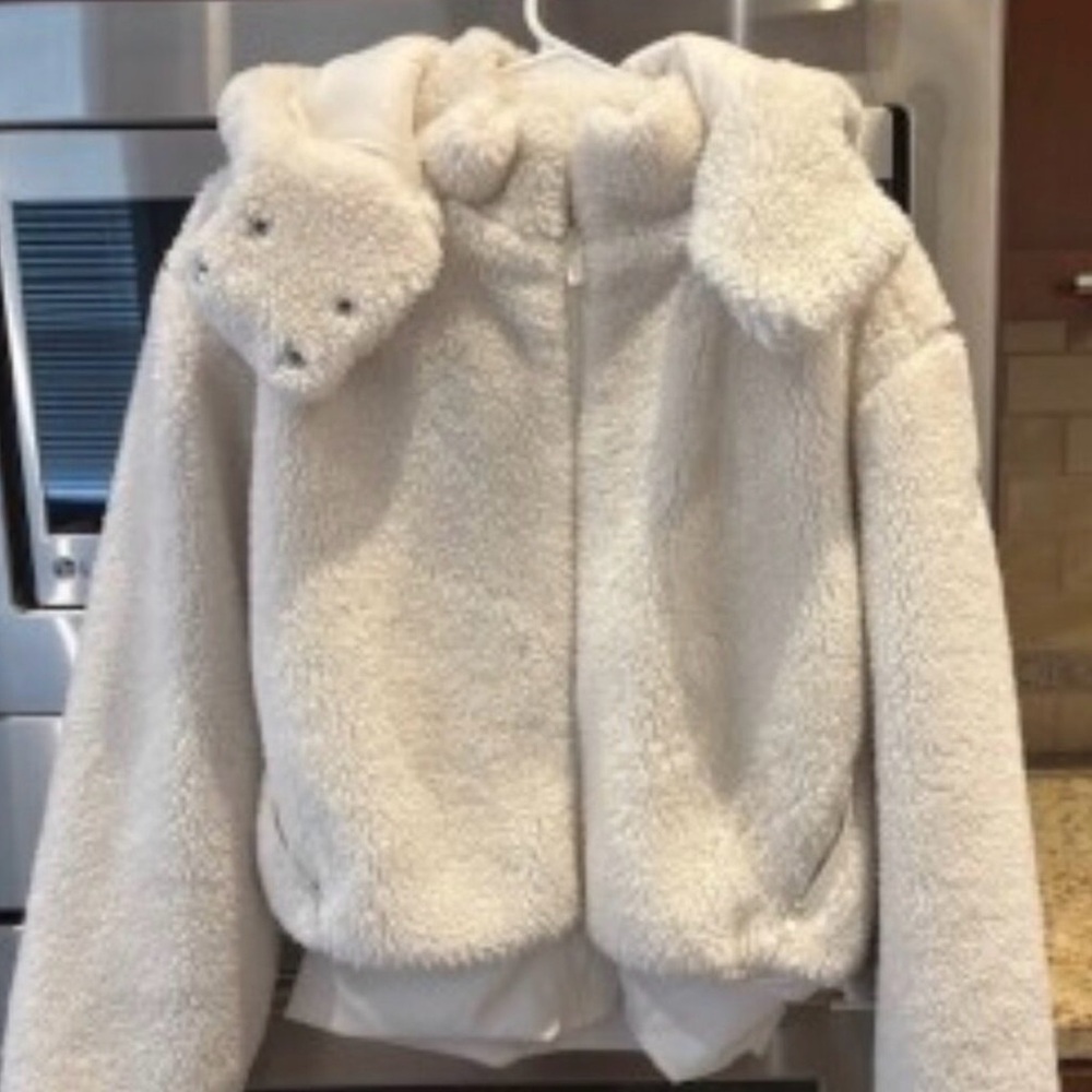 ALO Yoga Foxy Sherpa Ivory Jacket